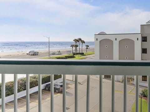 Day, View (from property/room), Balcony/Terrace, Beach, Sea view, Parking