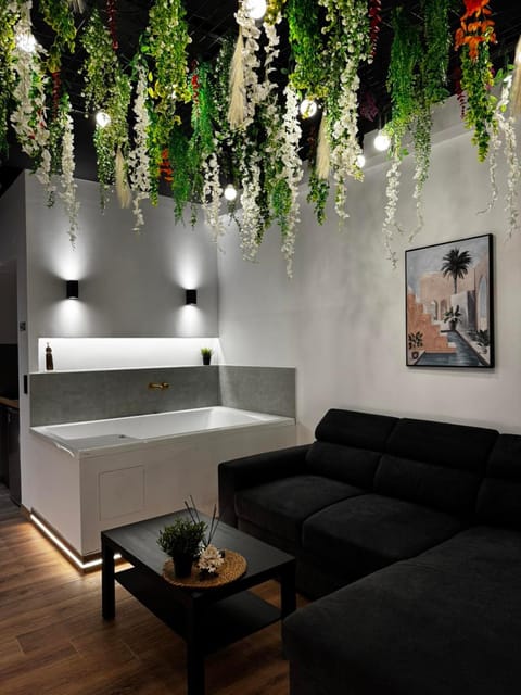 Hot Tub, Living room