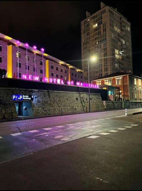 Property building, Night, Neighbourhood, Location, Parking