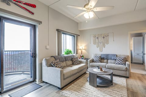 Fun with Family! Sugartop Gem with Pool and Mtn Views Apartment in Sugar Mountain