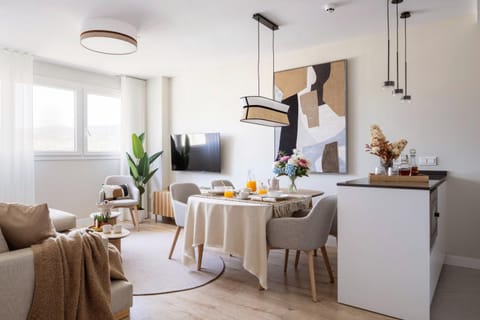 Living room, Dining area