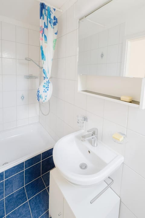 Aussergewöhnliche Loft Wohnung mit Hängenetzen und Schaukeln Apartment in Canton of Zurich