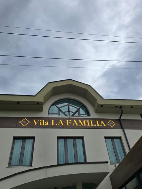 Vila La Familia Bed and Breakfast in Federation of Bosnia and Herzegovina