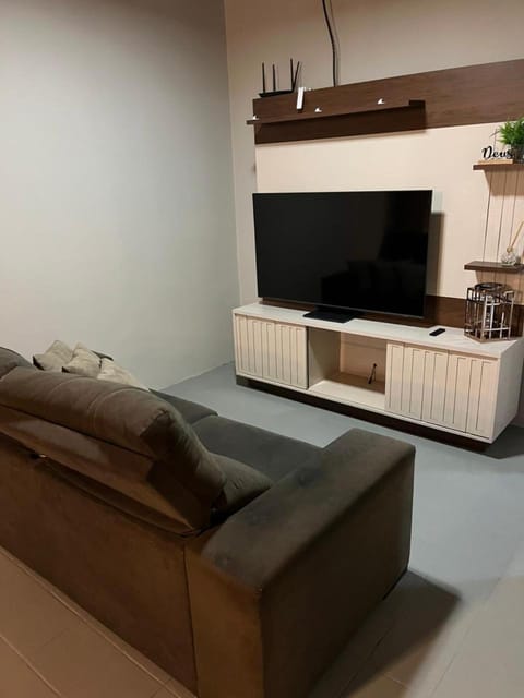 Communal lounge/ TV room, TV and multimedia, Living room, Seating area, Evening entertainment