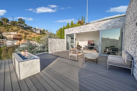 Sunset Plaza Ultra Modern Home House in Beverly Hills