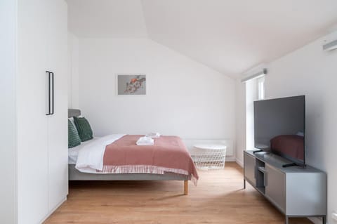 TV and multimedia, Bedroom