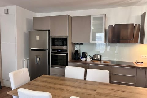 Appartement confortable à Aubervilliers Apartment in Aubervilliers