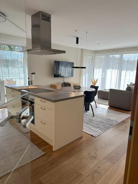 Living room, Dining area, kitchen