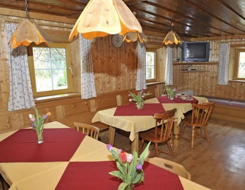 Hoamatlhütte House in Schladming