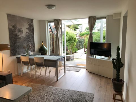 Garden, Garden, Balcony/Terrace, Living room, Dining area