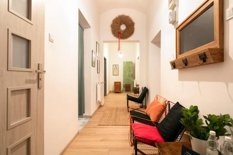 Living room, Seating area, Evening entertainment