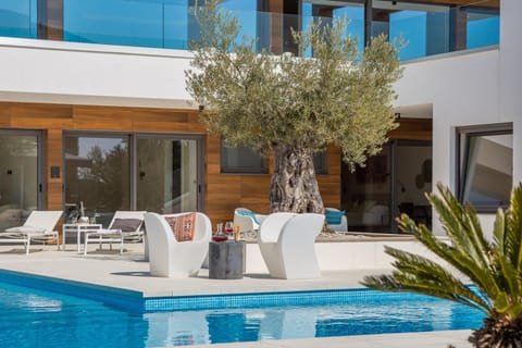 Garden, Swimming pool