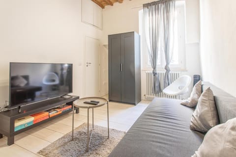 AM1 - Elegant three-room apt in the center Apartment in Perugia