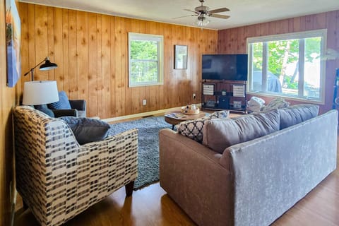 Dune Hideaway House in Sleeping Bear Dunes