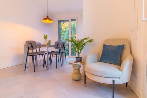 Olgiati Twelve - 3 Charming Bedrooms and Gym Apartment in Milan