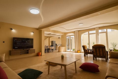TV and multimedia, Living room, Seating area