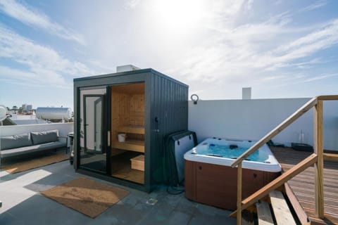 Hot Tub, Balcony/Terrace