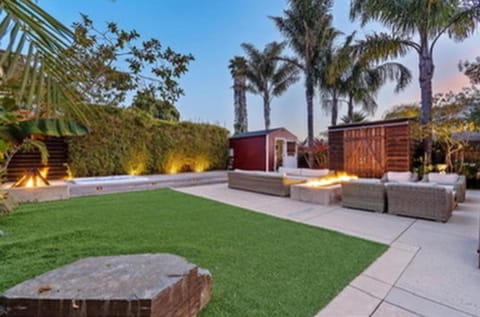 Pleasure Point Surf Retreat House in Opal Cliffs