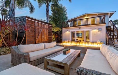 Pleasure Point Surf Retreat House in Opal Cliffs