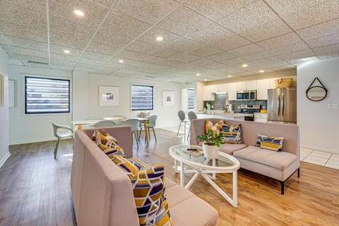 Between Restaurant and Brewery! Chic Perrysburg Apt Apartment in Maumee