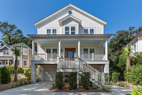 3072 Seabrook Village Drive House in Seabrook Island
