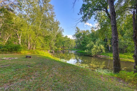 9 Mi to Hickory Ski Center Wooded Warrensburg Gem House in Bolton