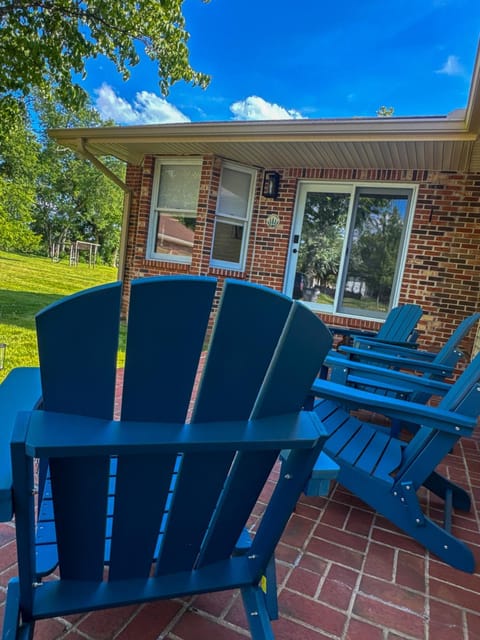 Patio, Seating area, Garden view