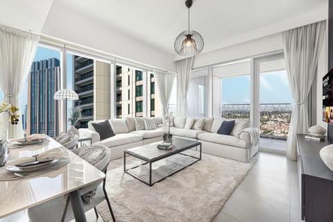 View (from property/room), Living room, Seating area, City view