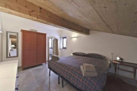 Attic Lake View with Free Parking Apartment in Saint Moritz