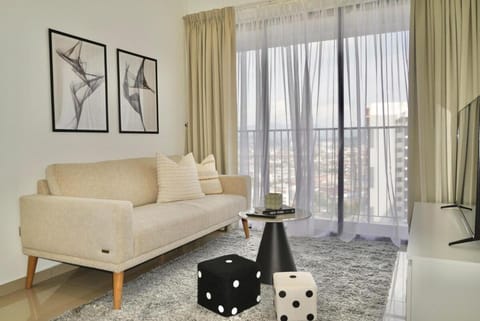 TV and multimedia, Seating area