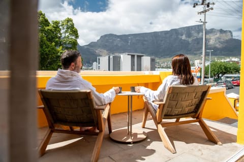 Natural landscape, View (from property/room), Balcony/Terrace, Seating area, Dining area, Mountain view, group of guests