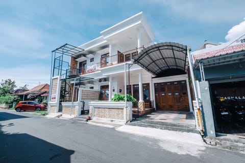 Balcony/Terrace, Parking