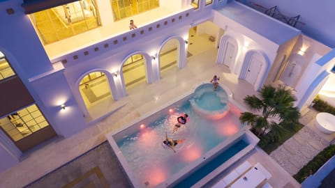 Property building, Swimming pool
