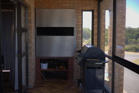 Patio, Balcony/Terrace, Entertainment