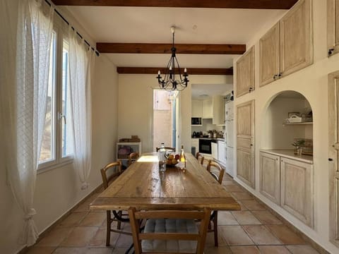 Grande maison avec vue mer et jacuzzi au cœur de Calvi Villa in Calvi