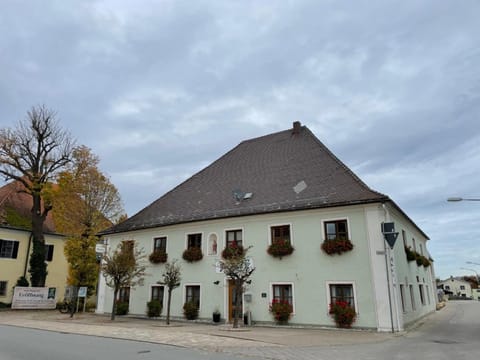 Property building, Street view
