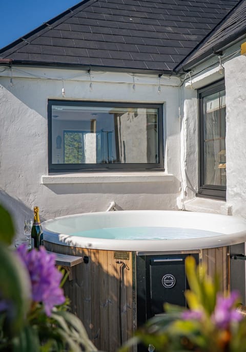 Hot Tub, Hot Tub, View (from property/room)