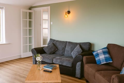 Living room, Seating area, pet friendly