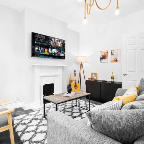 TV and multimedia, Living room, Seating area