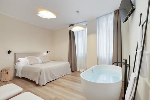 TV and multimedia, Photo of the whole room, Bath