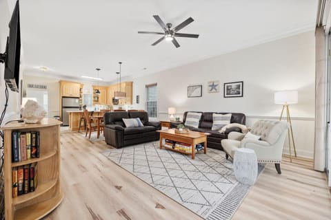 Living room, Seating area, Evening entertainment