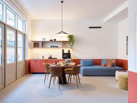 Kitchen or kitchenette, Living room, Seating area