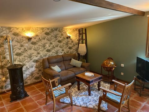 TV and multimedia, Seating area