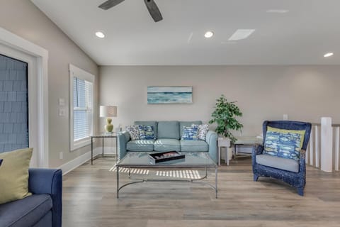 A Wave From It All House in Kure Beach