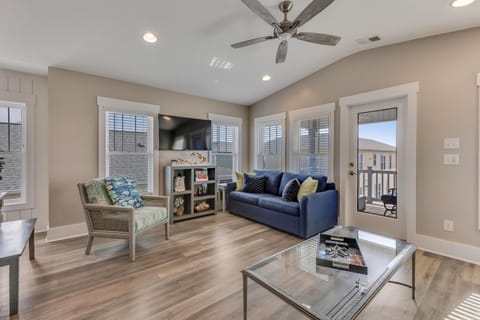 A Wave From It All House in Kure Beach