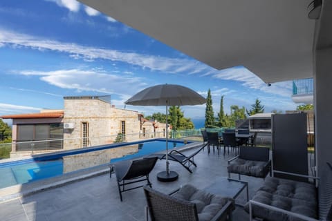 Natural landscape, View (from property/room), Seating area, Pool view, Swimming pool, sunbed