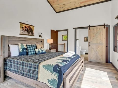 Timberline Reserve Apartment in Pittman Center