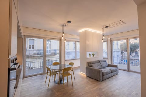 View (from property/room), Living room, Dining area