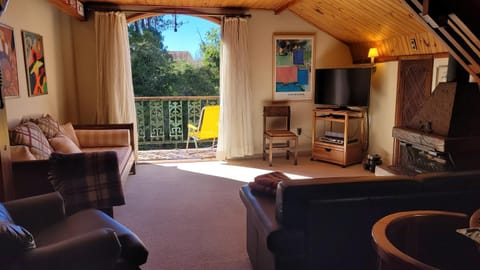 Communal lounge/ TV room, Living room