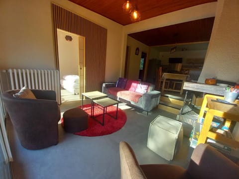 Communal lounge/ TV room, Living room